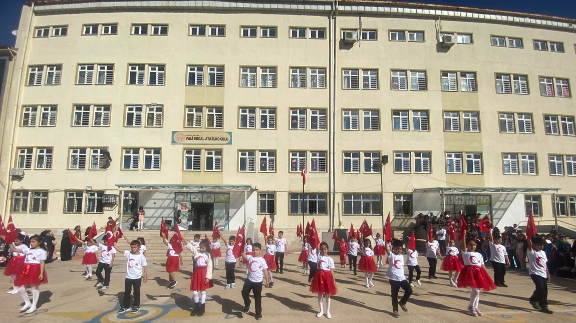 29 EKİM CUMHURİYET BAYRAMI OKULUMUZDA COŞKUYLA KUTLANDI